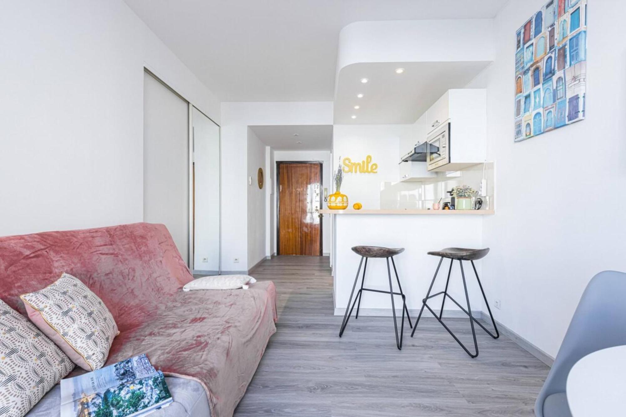 Buffa 21 - 2min From The Sea - Terrace Apartment Nizza